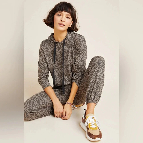 Sundry Leopard Print Cozy Hoodie size 2/M - Picture 2 of 6